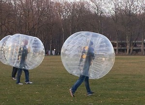 la location des structures gonflables du bubble foot lors d'un match