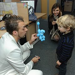 sculpteur sur ballon pour un family day d'entreprise